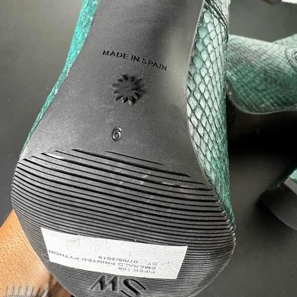 Stuart Weitzman Green Ankle Booties - Picture 6 of 7